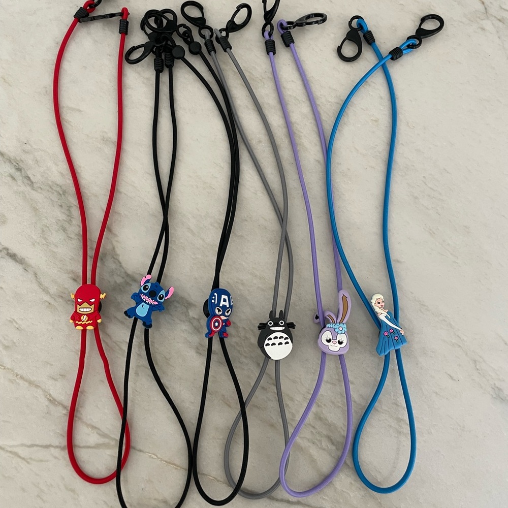 Mask holder with large clips, assorted character